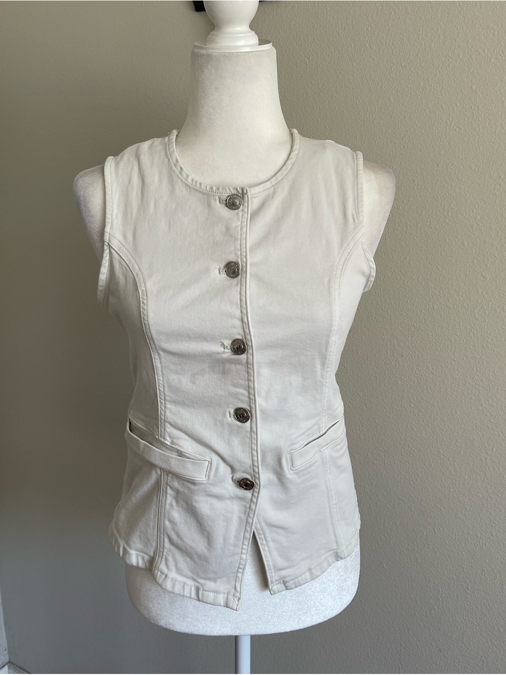 American Eagle Outfitters Cream Sleeveless Button Vest